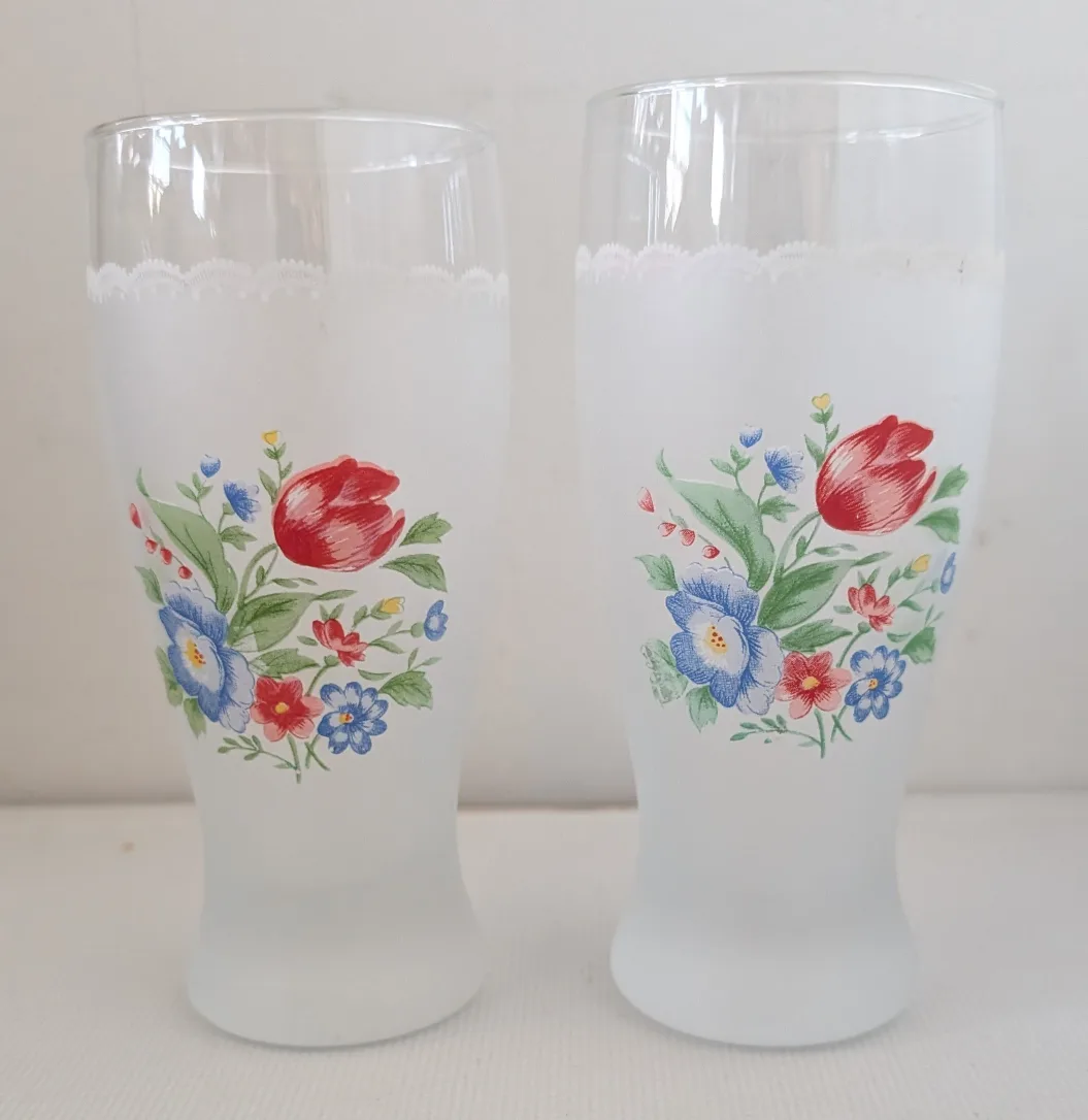 Vintage frosted glasses with flowers thumbnail