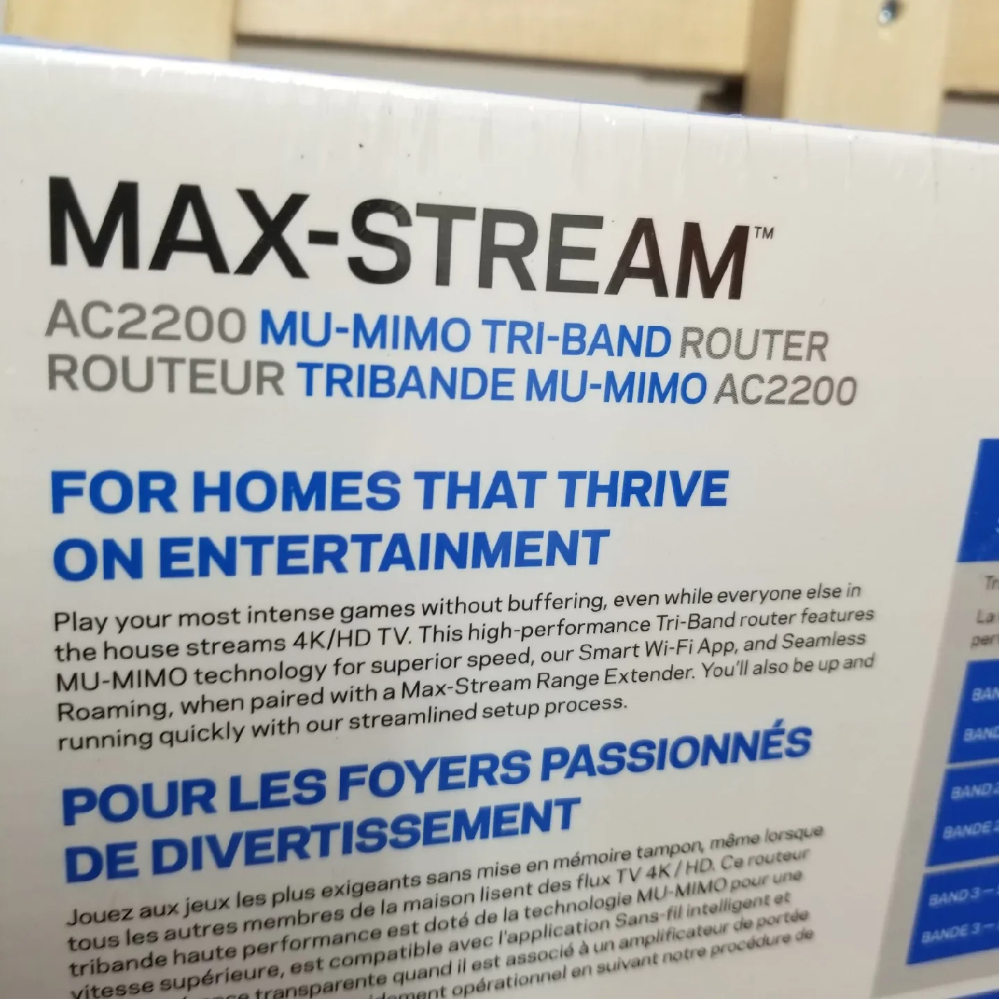 Linksys Max-Stream AC2200 MU-MIMO Tri-Band Router image indicator(3)