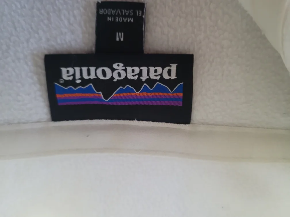 Patagonia White Fleece Pullover - Size M image indicator(2)