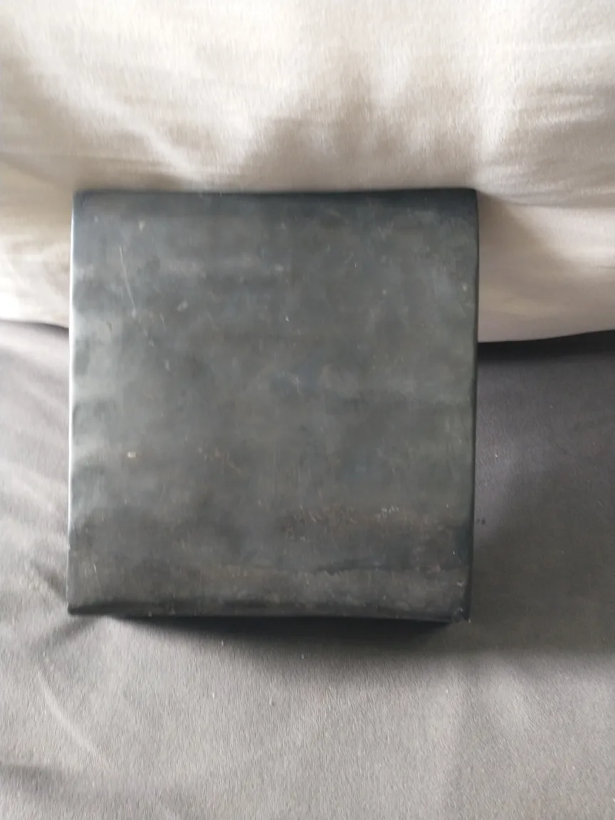 Beautiful statue based on ancient Egyptian architecture image indicator(6)