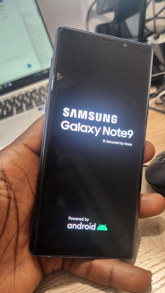 Samsung Galaxy Note 9 - 128GB Unlocked  crack screen