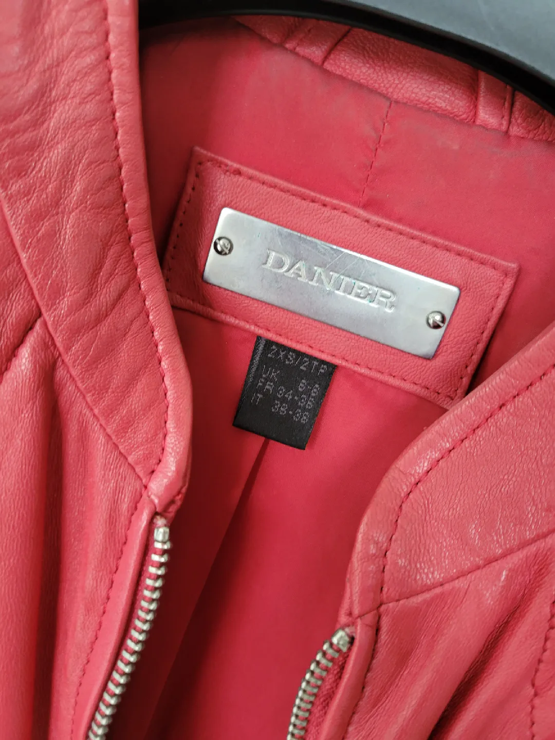 Danier Leather Jackets Women Size XS-S image indicator(4)