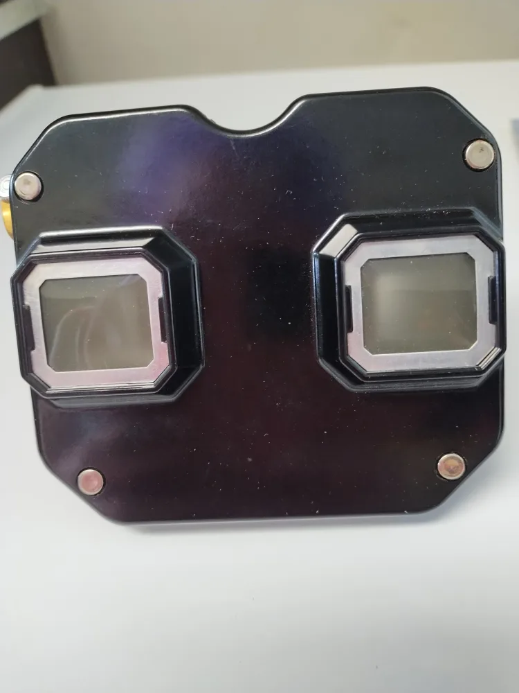 Vintage View-Master Stereoscope with Reels & Box image indicator(8)