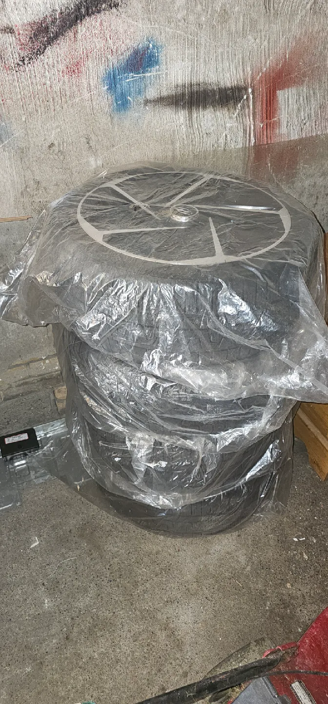 Set of 4 Elantra Rims & Tires image indicator(2)