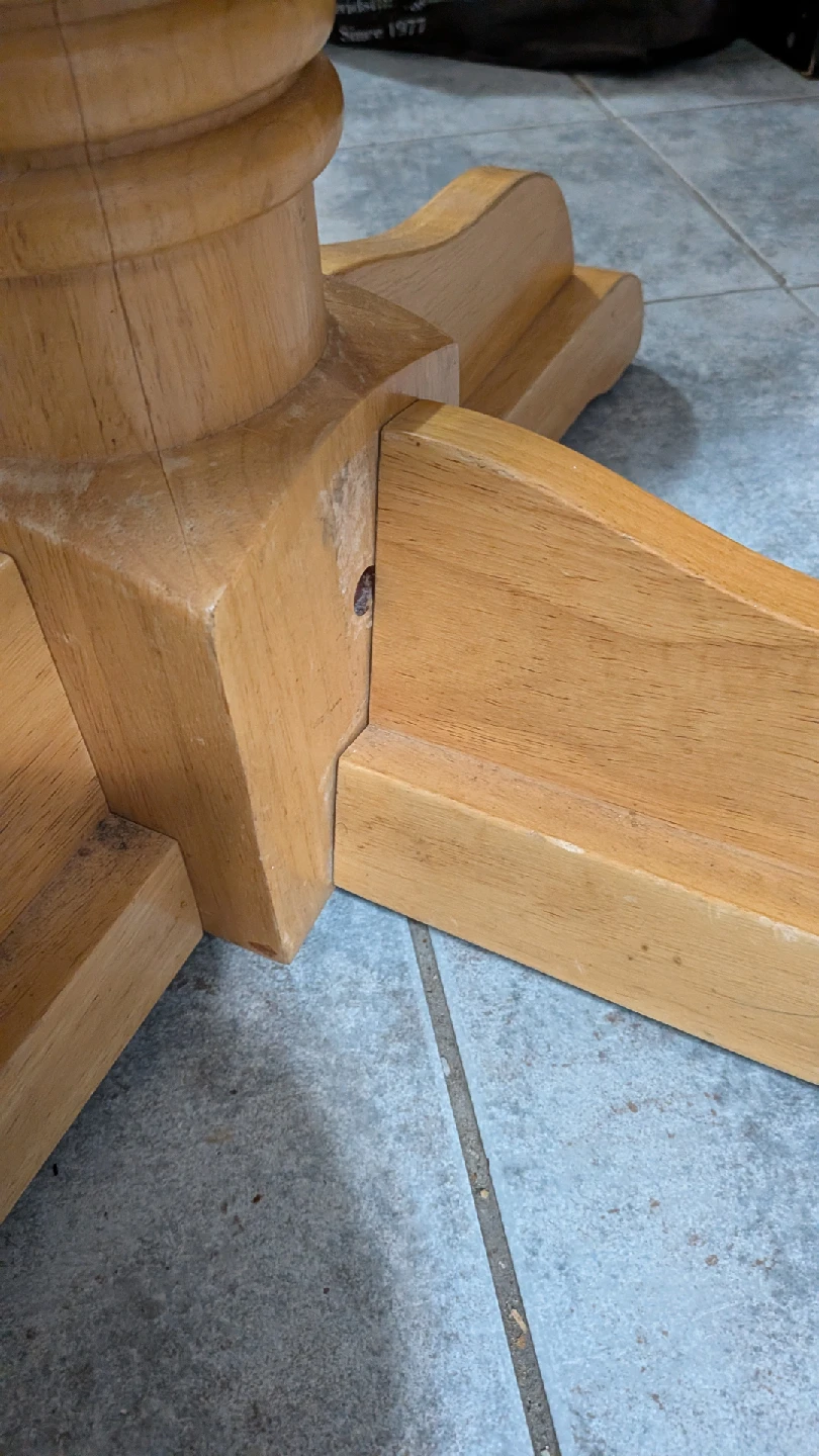Round wooden table - photo 4