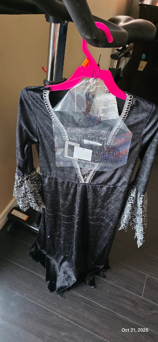 Elegant Witch Costume - Girl's Medium (8-10) image indicator(2)