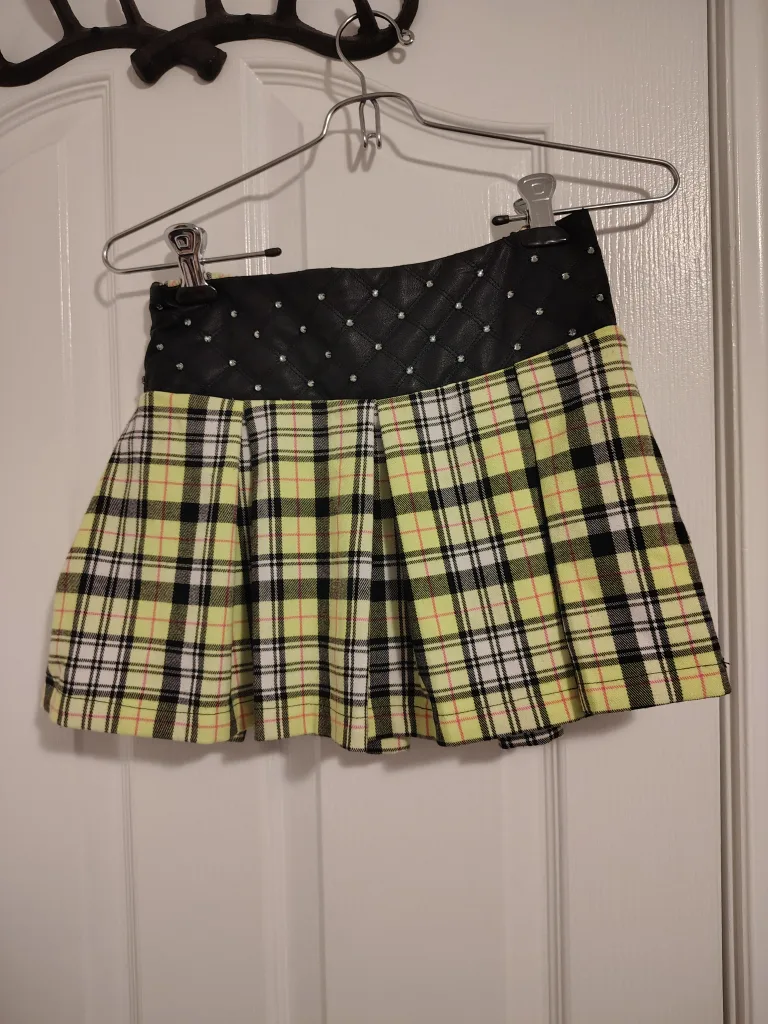 Yellow Plaid Skirt with Bow image indicator(2)
