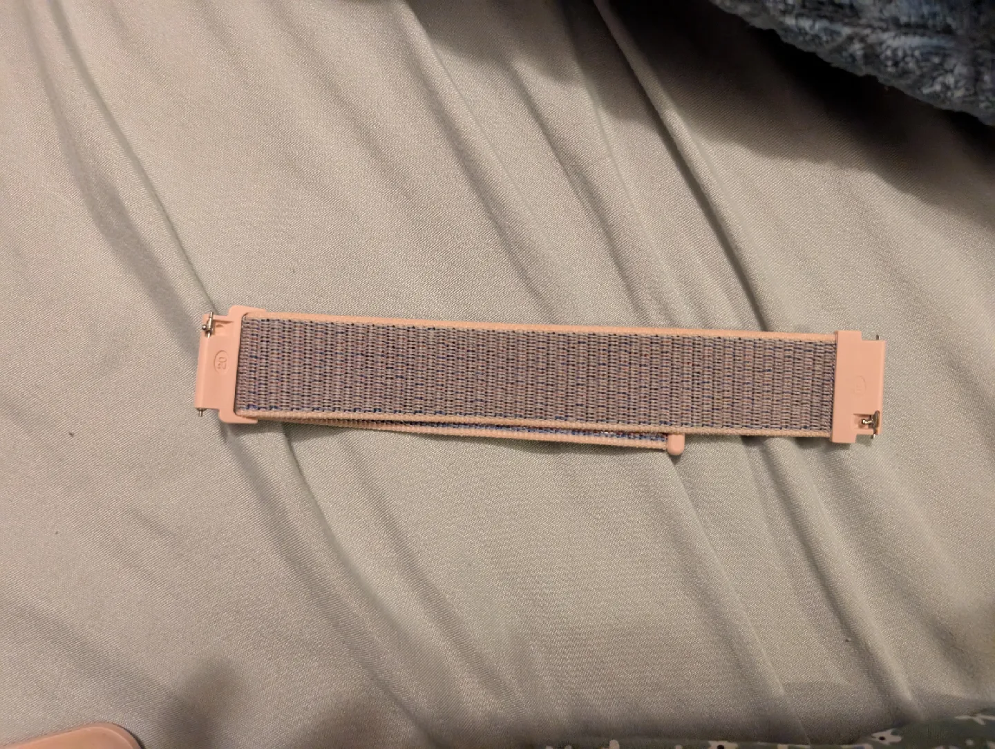 Samsung Galaxy Watch 4 - Rose Gold with bands image indicator(8)