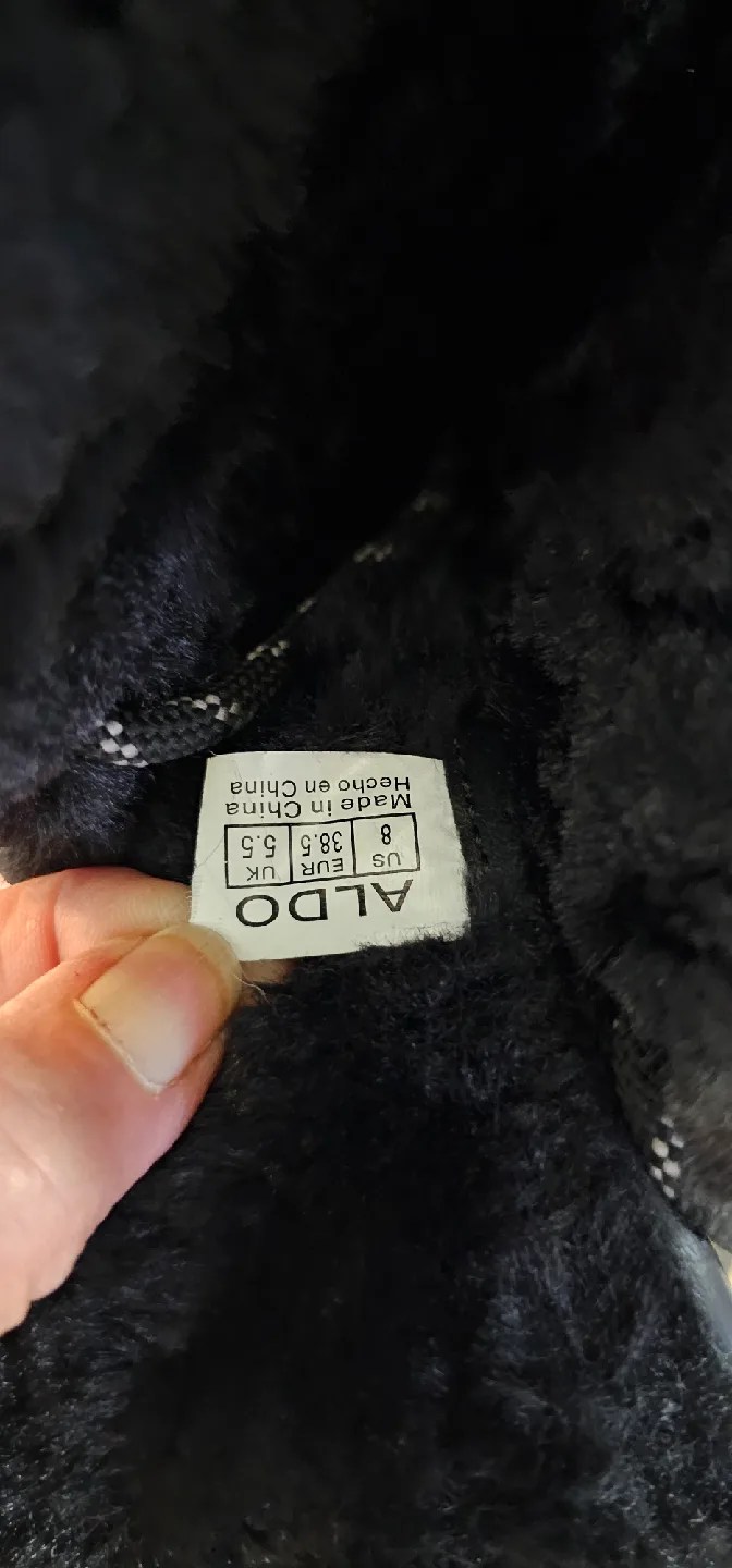 ALDO Black Winter Boots - Size 8 image indicator(2)