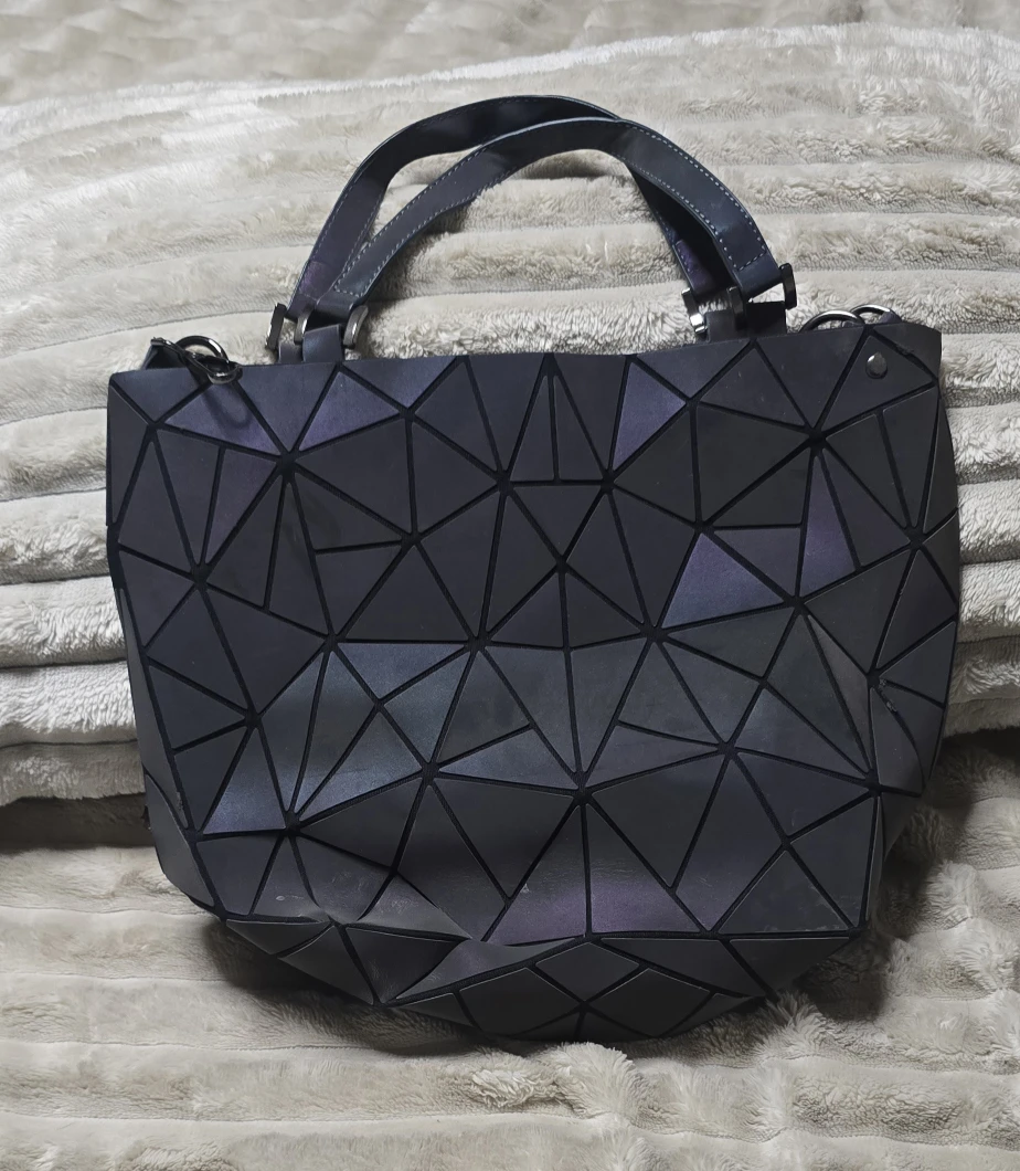 Geometric Reflective Tote Bag + Wallet - photo 2