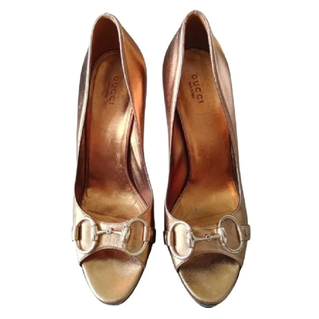 Gucci Metallic Gold Leather Heels - photo 2