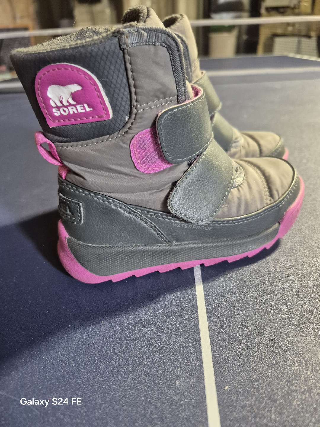 Kids Sorel boots, size 9US
