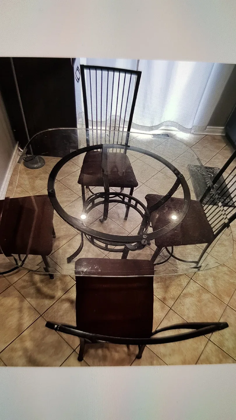Glass Top Dining Table with 4 Chairs image indicator(4)