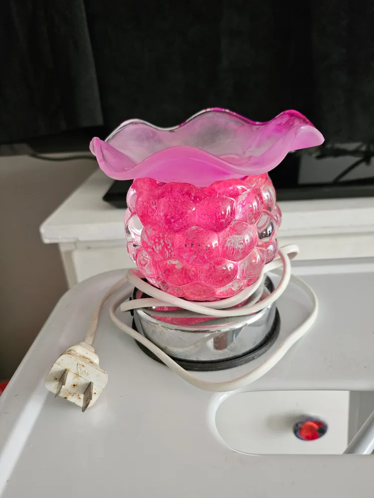 Pink Glass Electric Wax Warmer thumbnail