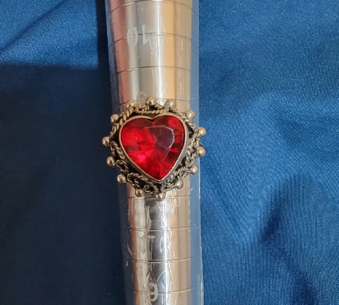 Sterling Silver 925 Heart Ring image indicator(2)