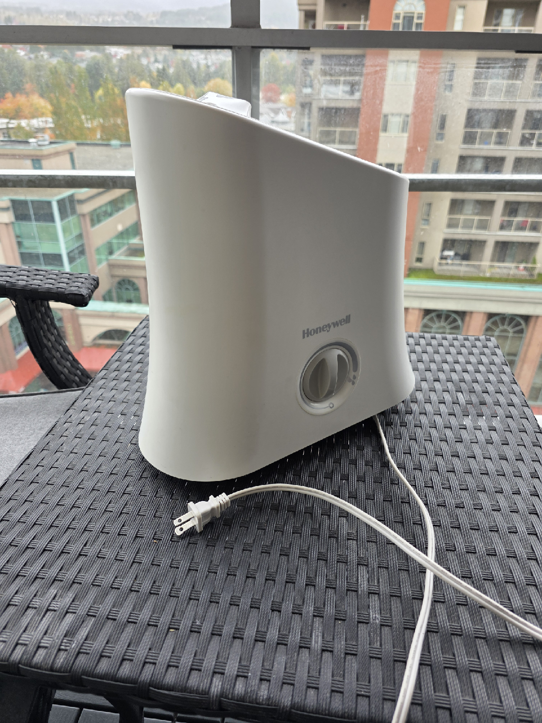 Honeywell Humidifer - photo 2