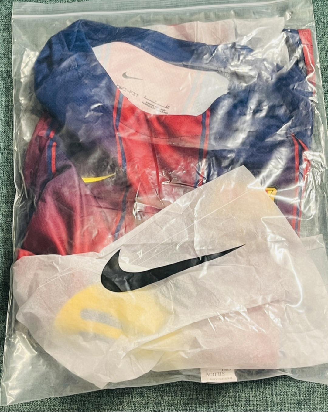 Barcelona Jersey-Size S - photo 5