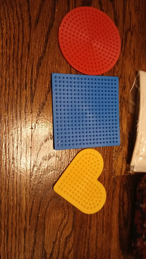 Perler Beads with Pegboards image indicator(2)