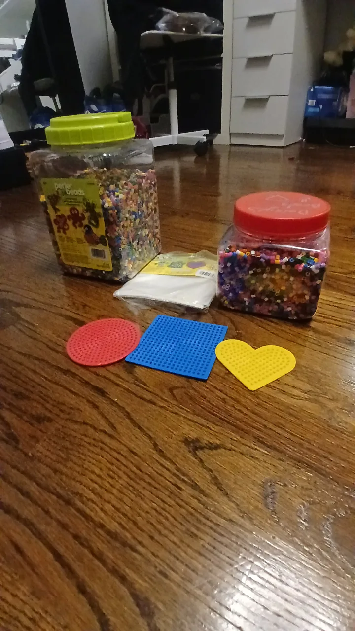 Perler Beads with Pegboards image indicator(4)