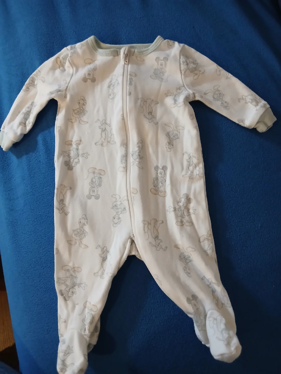 Set of 2 Baby Sleepers/Footies (0-3 Months) image indicator(3)