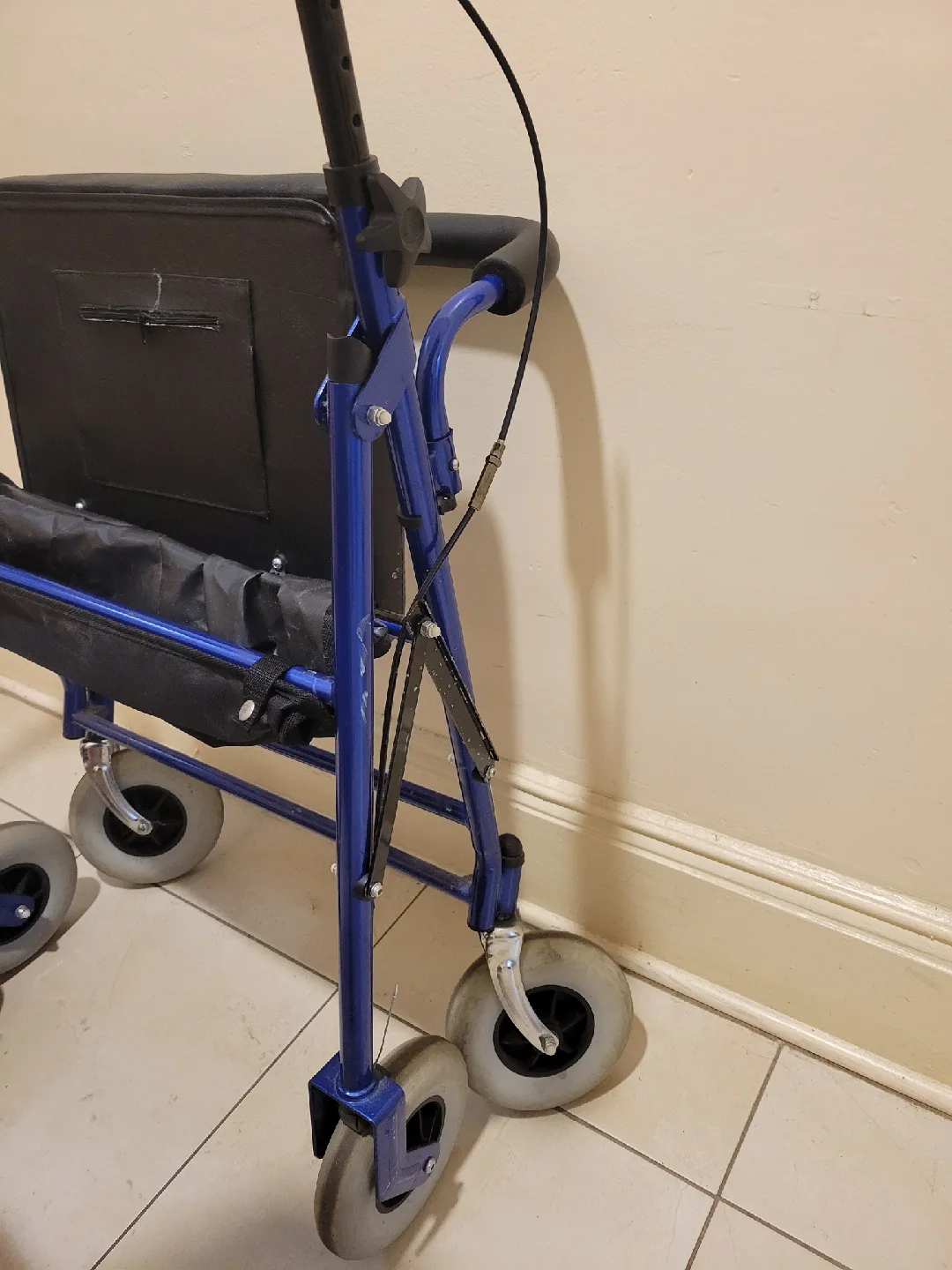 Blue Walker with Seat & Basket image indicator(6)