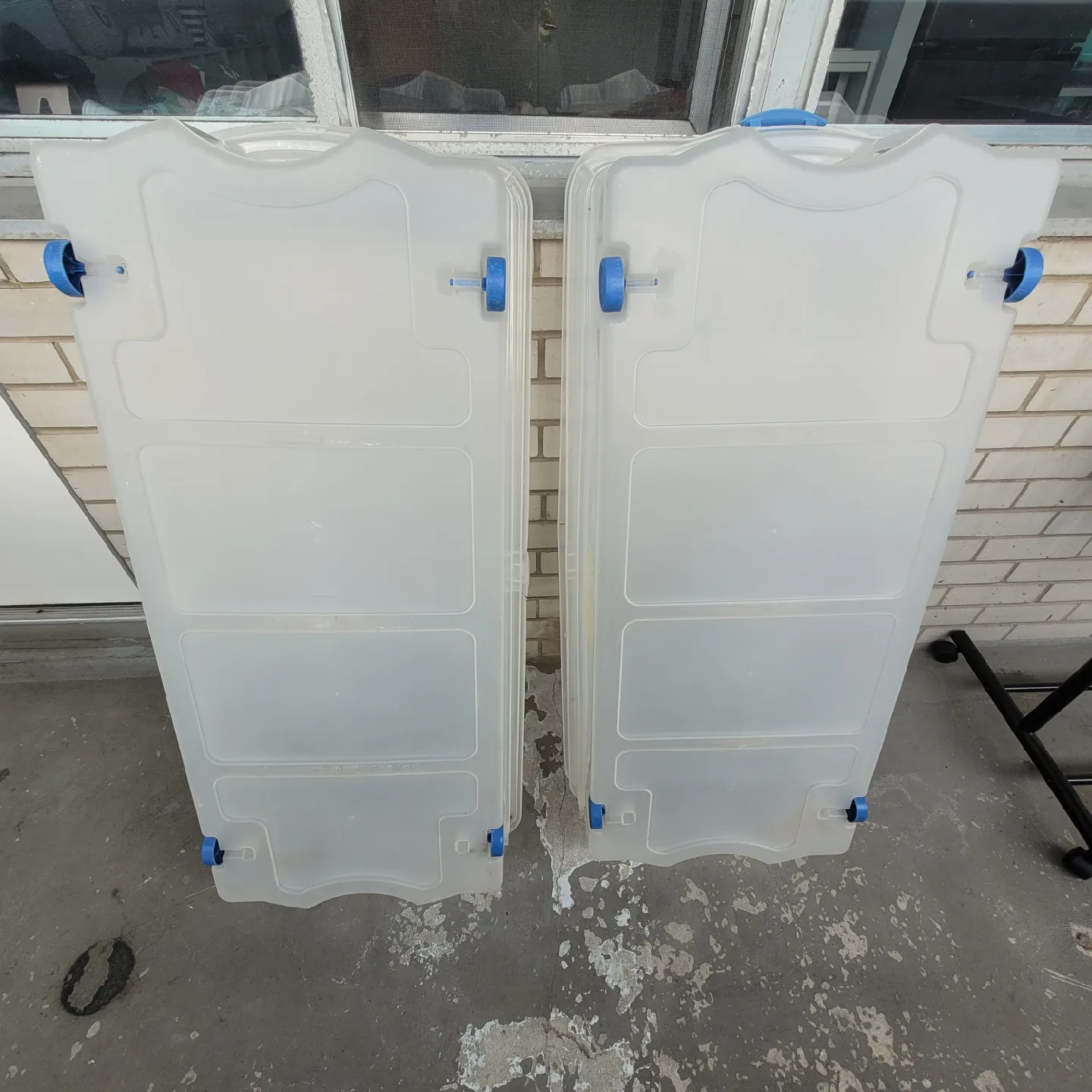 Rubermaid Under Bed Storage Bins / Containers image indicator(2)