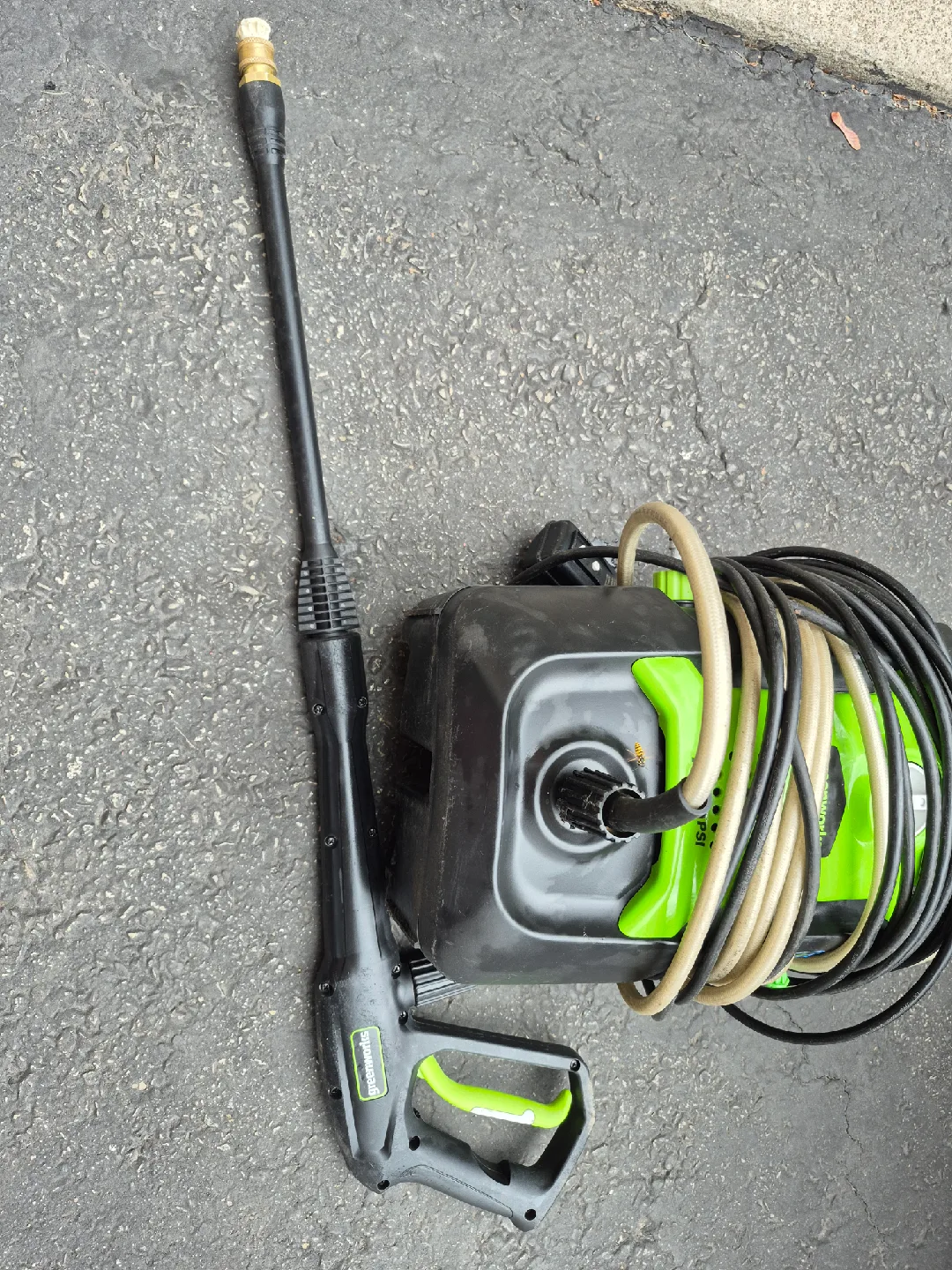 Greenworks 1500 PSI Electric Pressure Washer image indicator(2)
