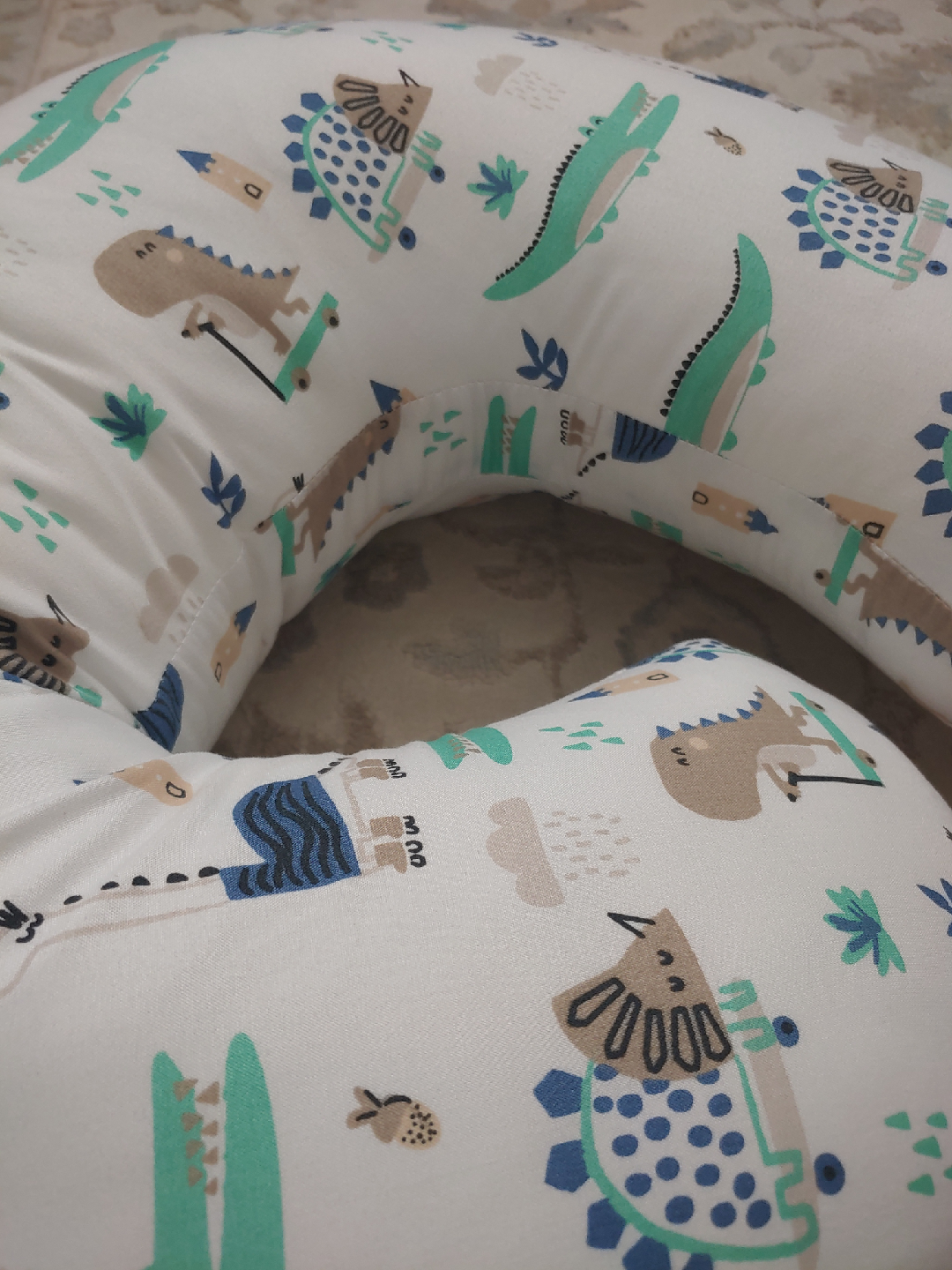 Nursing breastfeeding pillow - photo 5