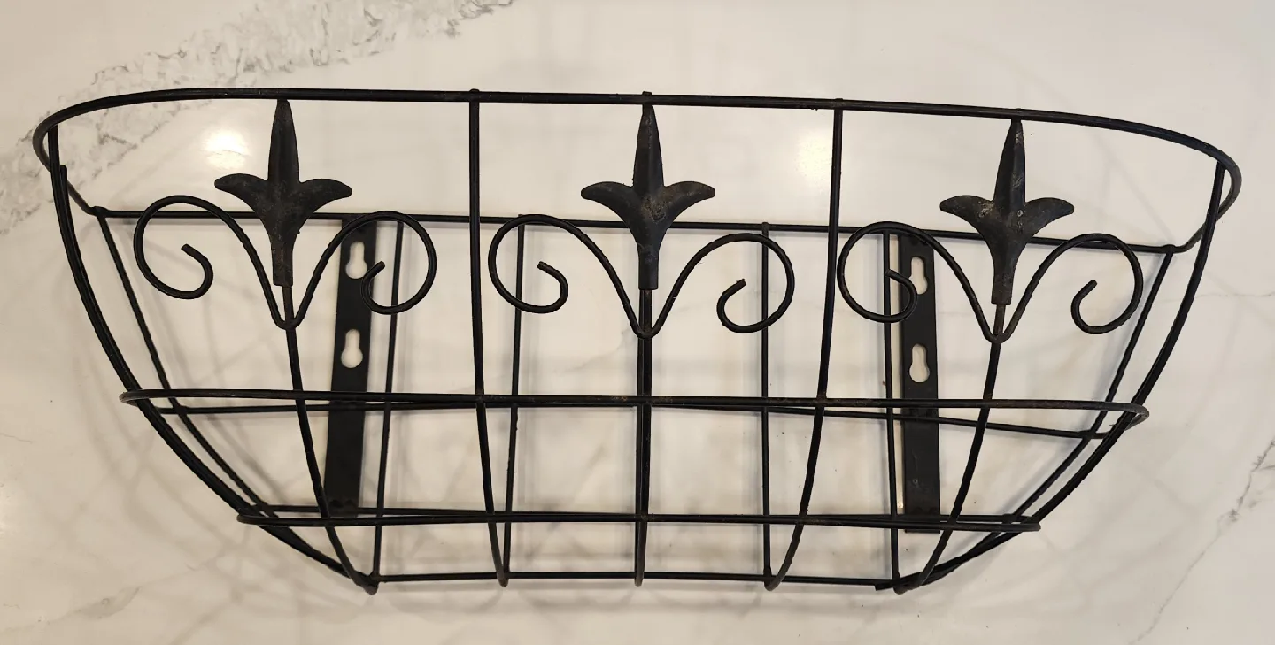 Set of 2 Vintage Metal Wall Planter Baskets image indicator(2)