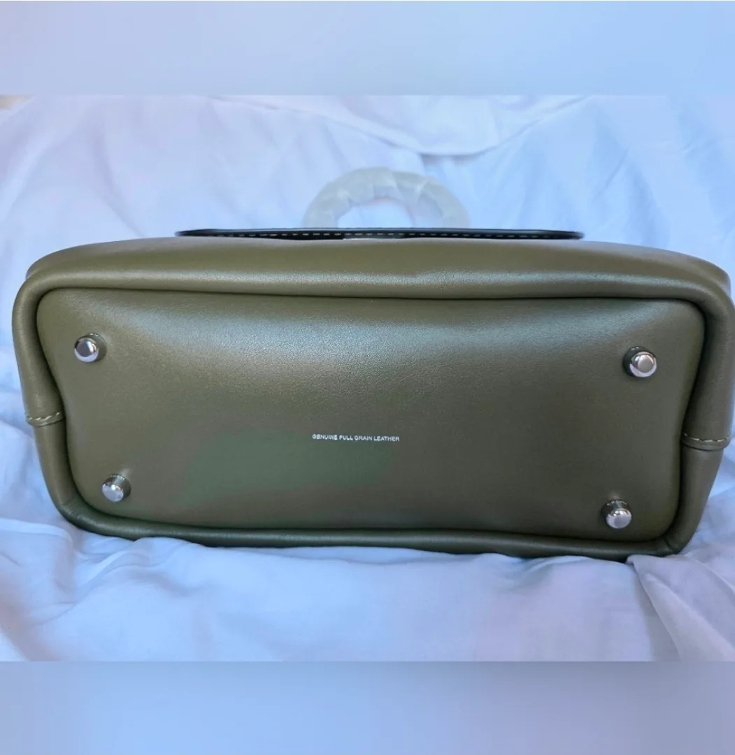 Coach Bag: Slouchy Rogue in Olive - RARE FIND! image indicator(6)