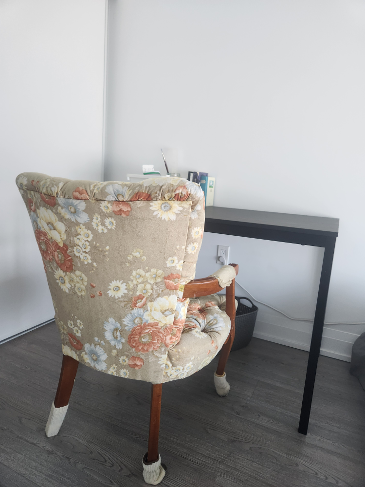 Floral Upholstered Armchair & Desk - photo 3