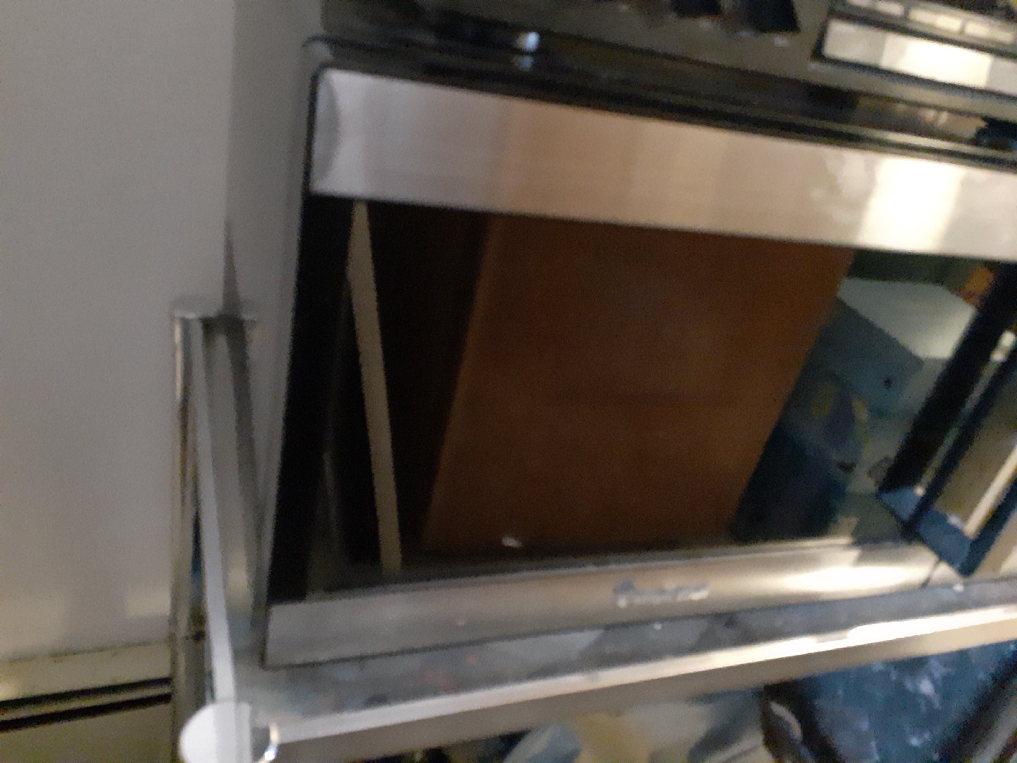 Magic Chef Microwave - photo 2