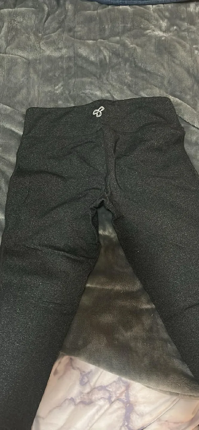 H&M Assorted Women's Tops & Skirts image indicator(9)