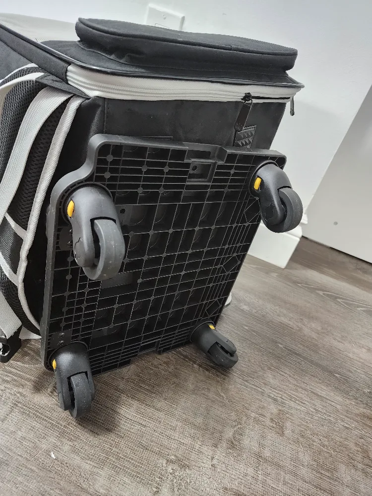 Rolling Pet Carrier Backpack - Black & Grey image indicator(5)