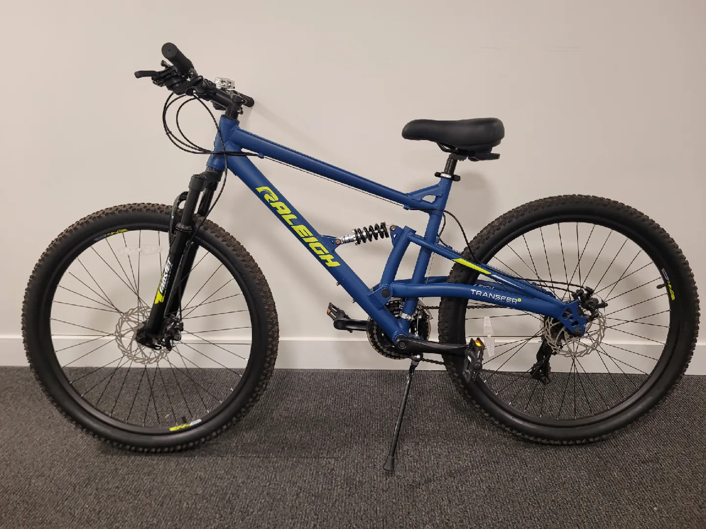 Raleigh Transfer  Mountain Bike - Blue image indicator(2)