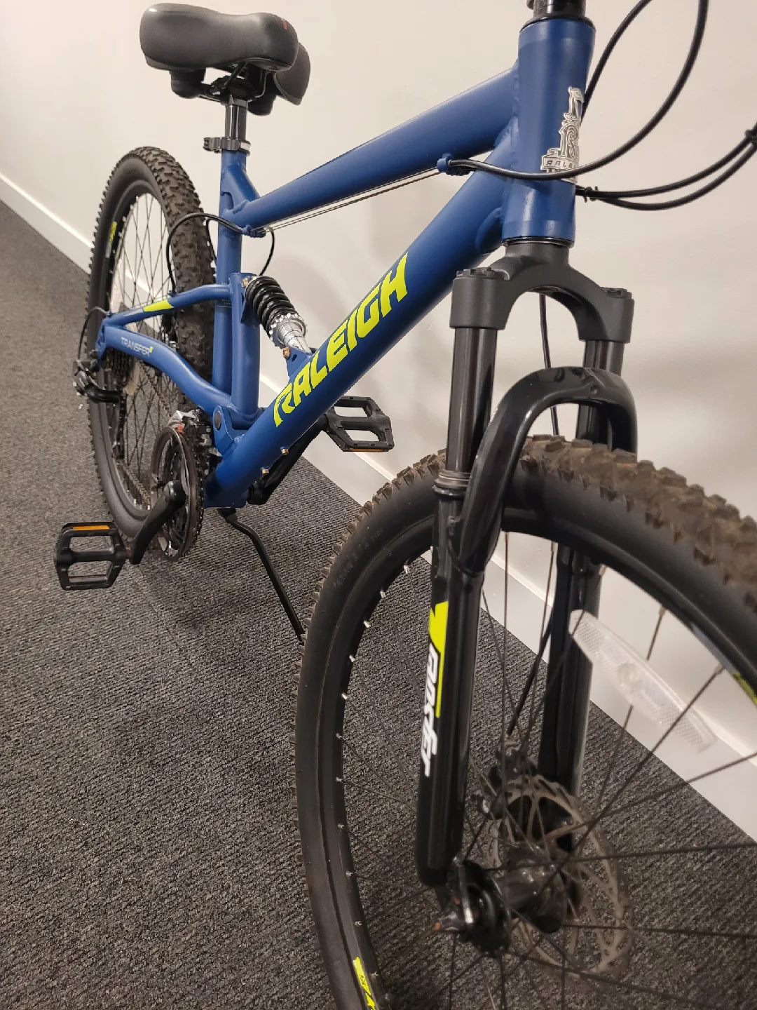 Raleigh Transfer  Mountain Bike - Blue image indicator(3)