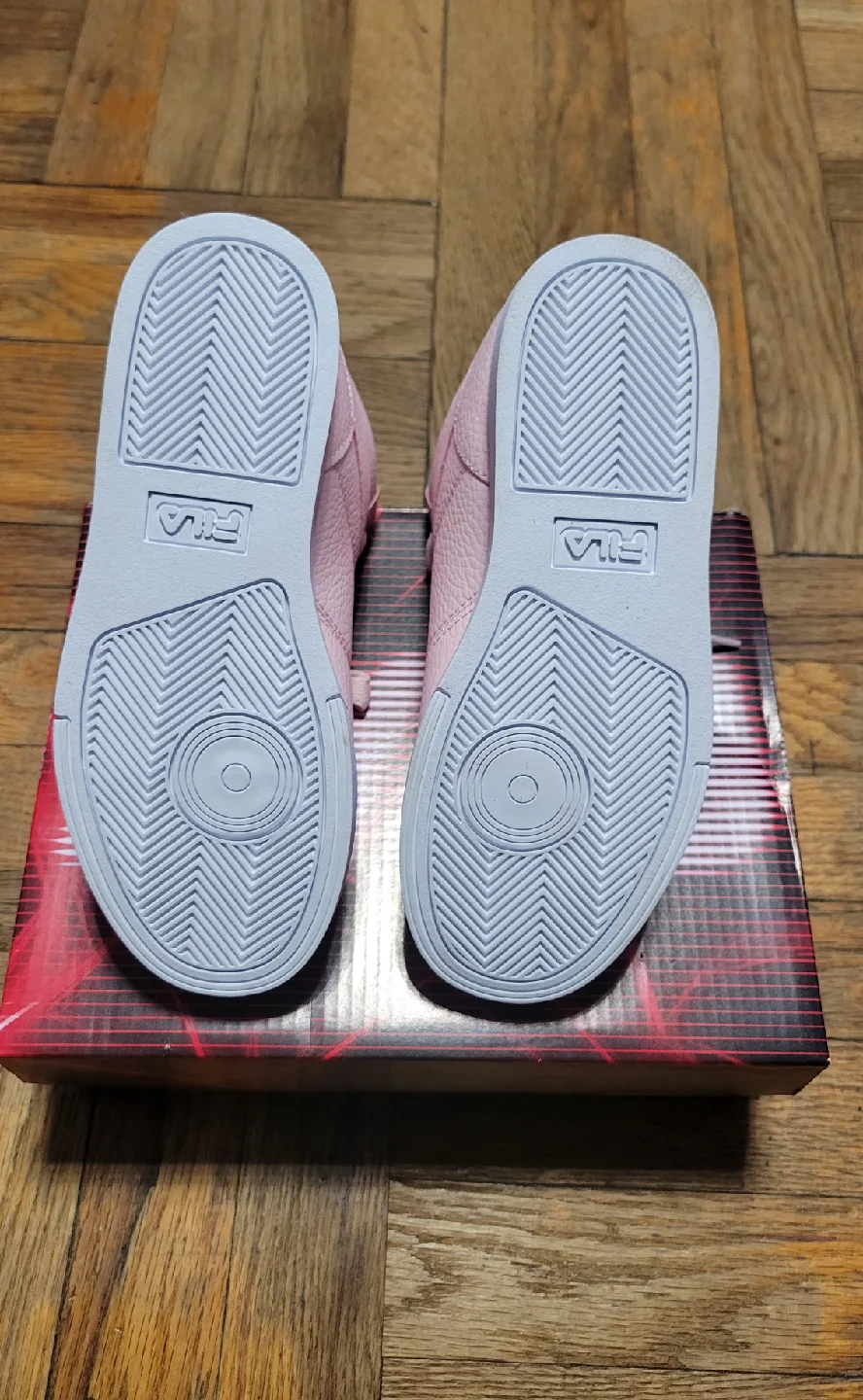 New Fila F123 High Top Sneakers - Size 1.5 image indicator(4)