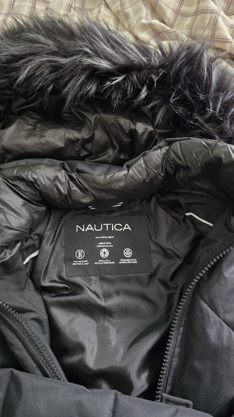 Nautica Black Puffer Jacket, Size M image indicator(2)