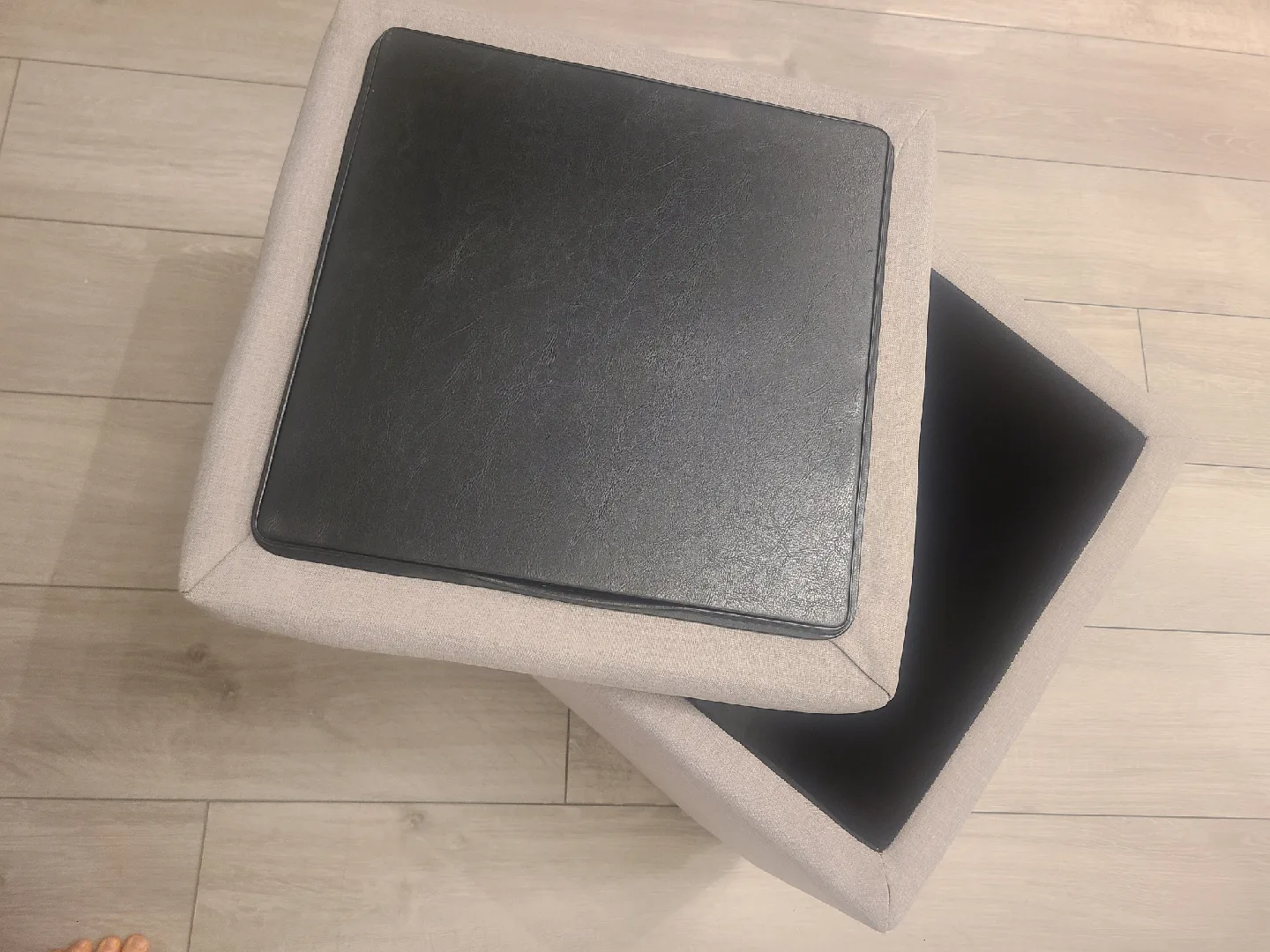 Grey Storage Ottoman image indicator(4)