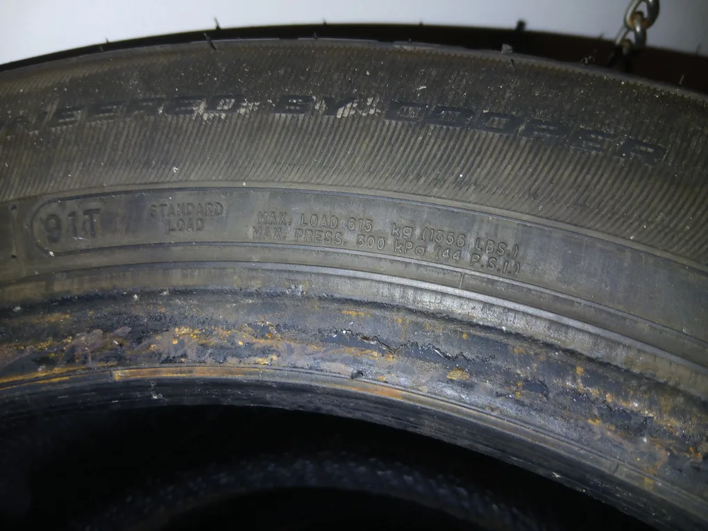 Winter Edge 205/55R16 Tires - Set of 4 image indicator(3)