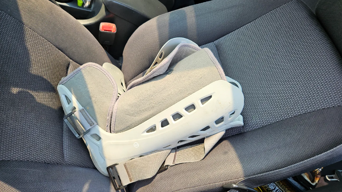 Grey Medical AirCast Boot (Medium)