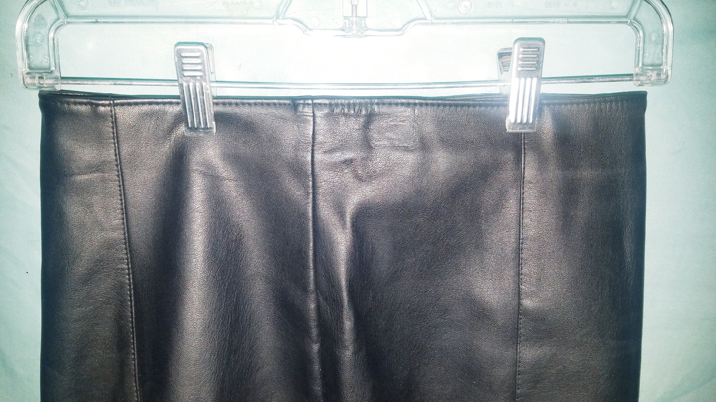 Black Express Pleather Mini Skirt Size 2 Excellent Condition - photo 2