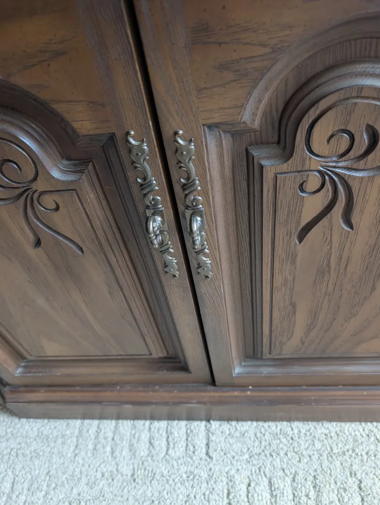 nice designer deilcraft made in Canada wood cabinet image indicator(7)