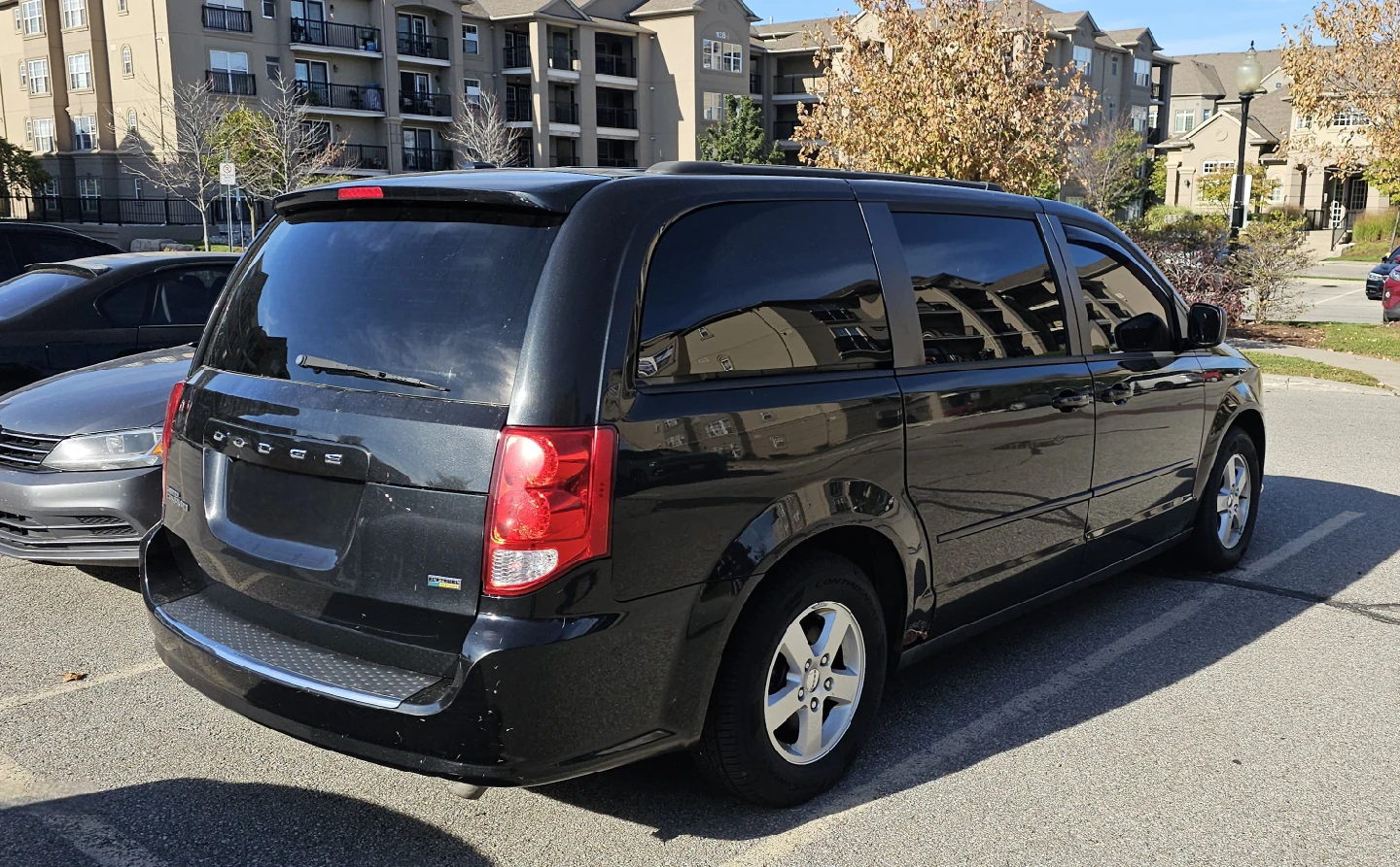 Dodge Grand Caravan - Black Minivan