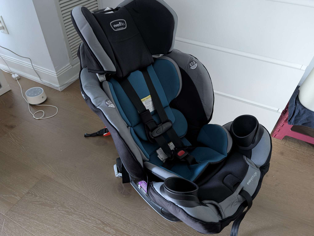 Evenflo EveryStage DLX All-in-One Car Seat - photo 3