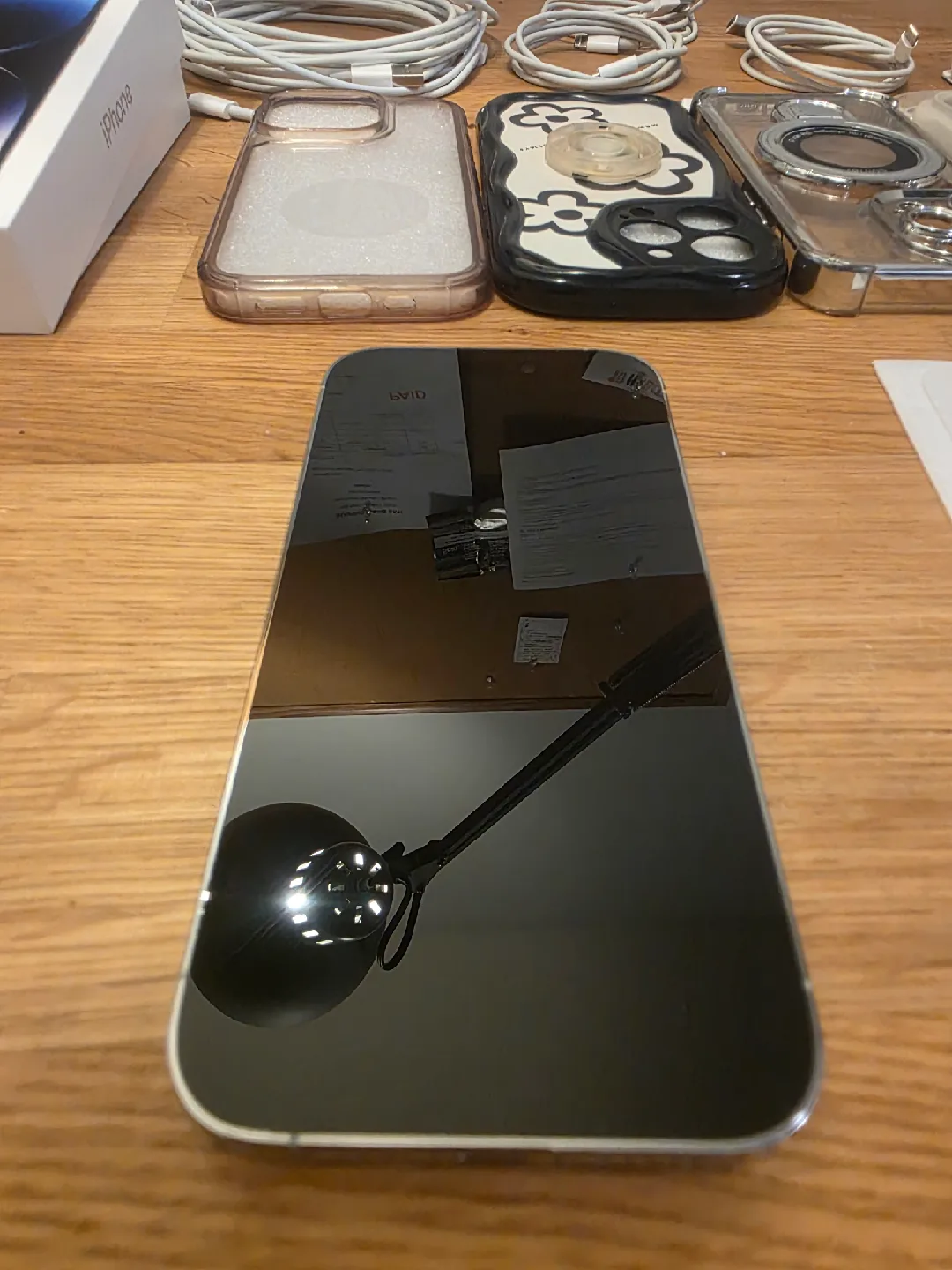 iPhone 14 Pro Silver 256gb - Includes Accessories image indicator(5)