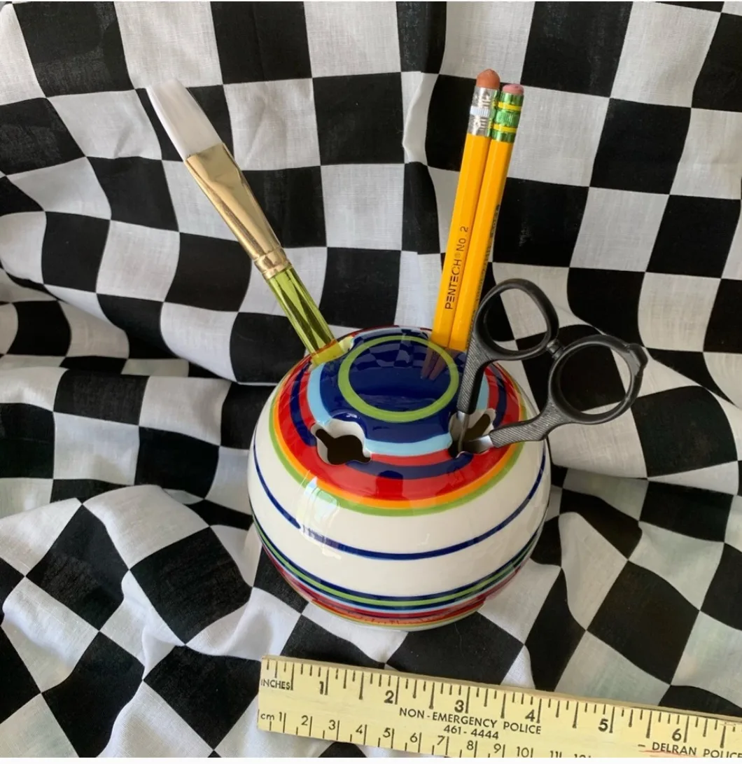 🧡 Striped Ceramic Sphere Pencil Holder image indicator(2)