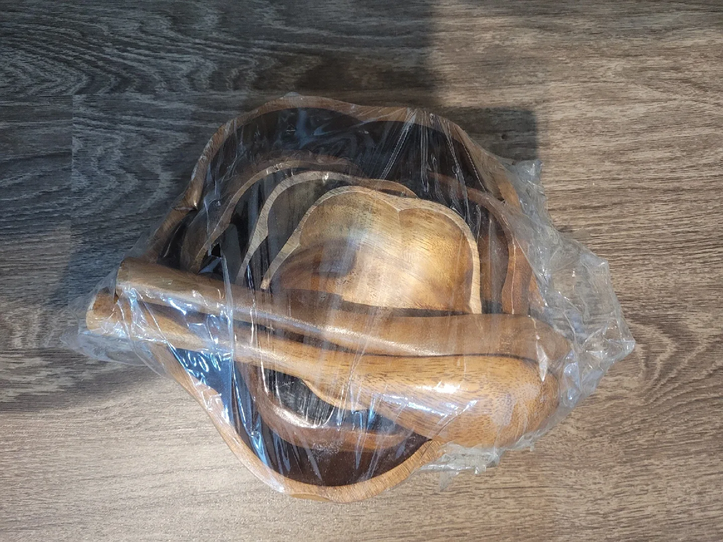 New Acacia Wood Salad Bowl Set image indicator(3)