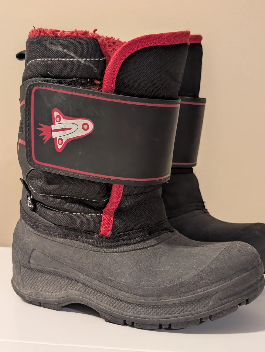 Gray Wolf Black Winter Boots - Size 11 image indicator(2)