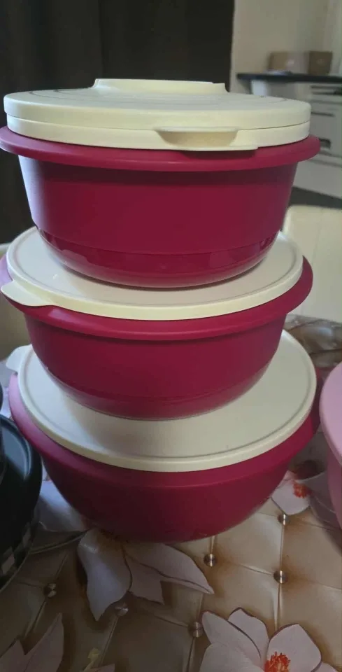 Tupperware Food Storage Containers - Mixed Lot image indicator(2)